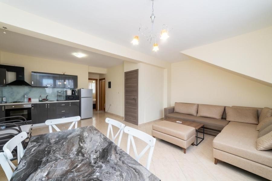 Thea Apartments Nea Iraklitsa Zewnętrze zdjęcie